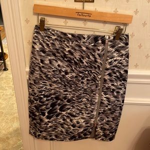Black & White print pencil skirt